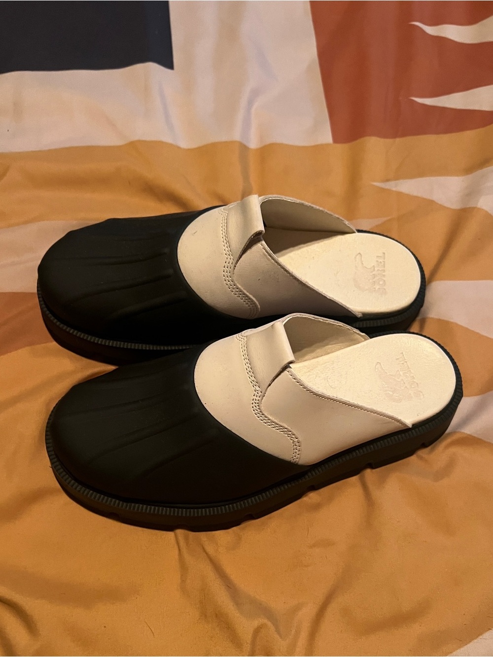 Sorel Women's Black and White Rein CB Clog~ never worn!